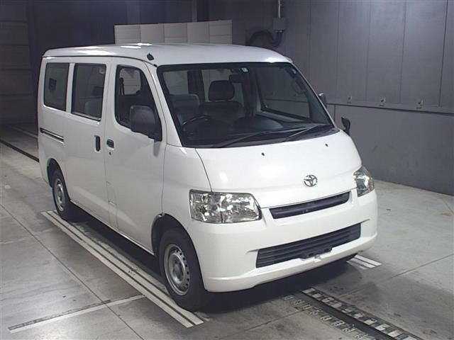 2385 Toyota Lite ace van S412M 2017 г. (JU Gifu)